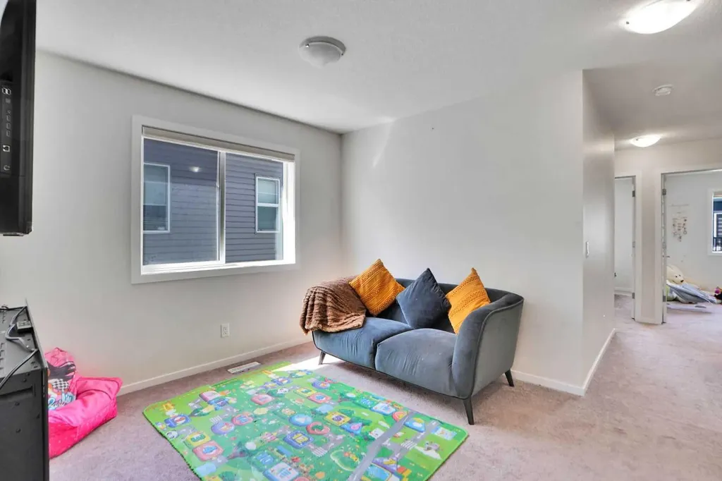 60 Cityside Grove NE Calgary AB T3N 1C9