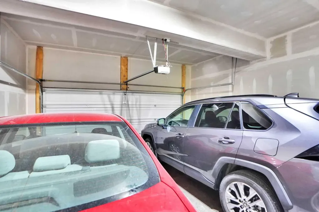 60 Cityside Grove NE Calgary AB T3N 1C9