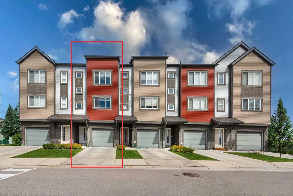 82 Copperstone Common SE Calgary AB T2Z 5E4
