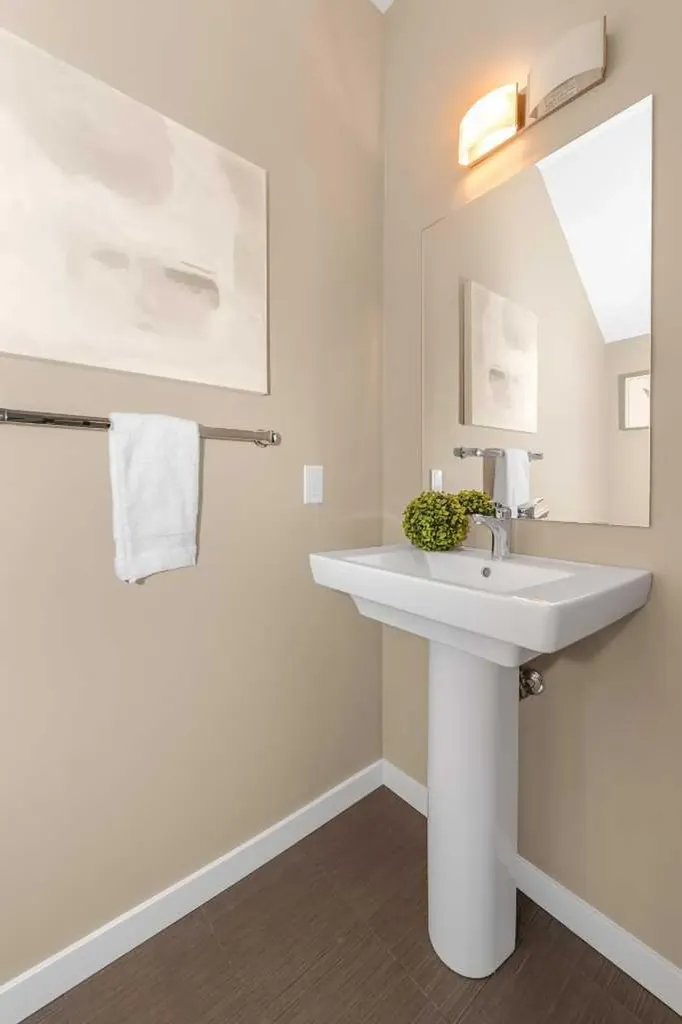 82 Copperstone Common SE Calgary AB T2Z 5E4