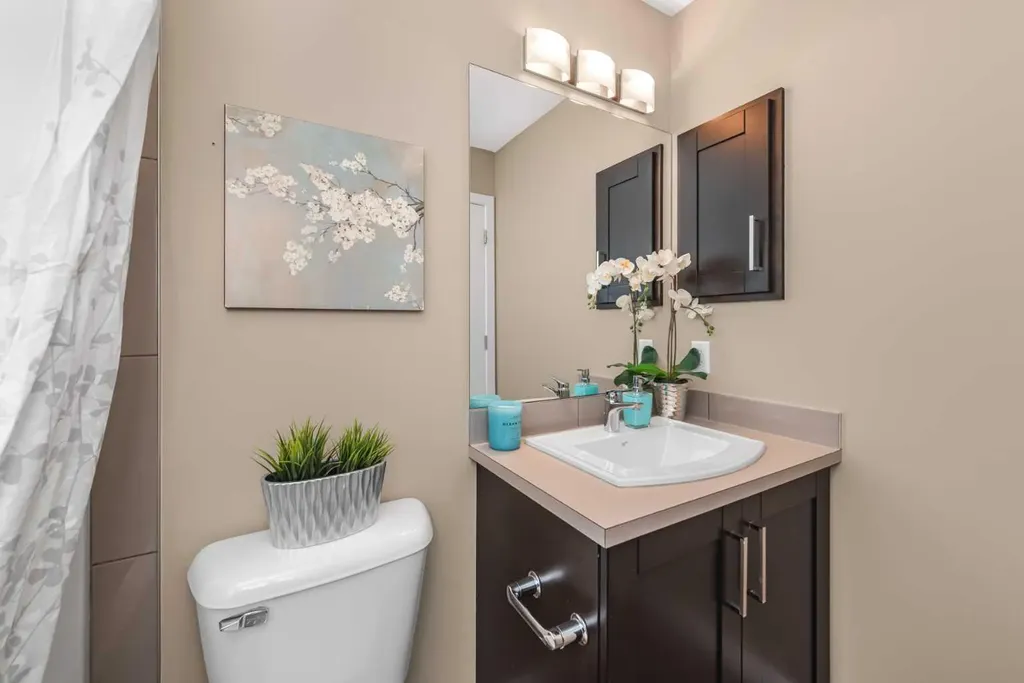 82 Copperstone Common SE Calgary AB T2Z 5E4