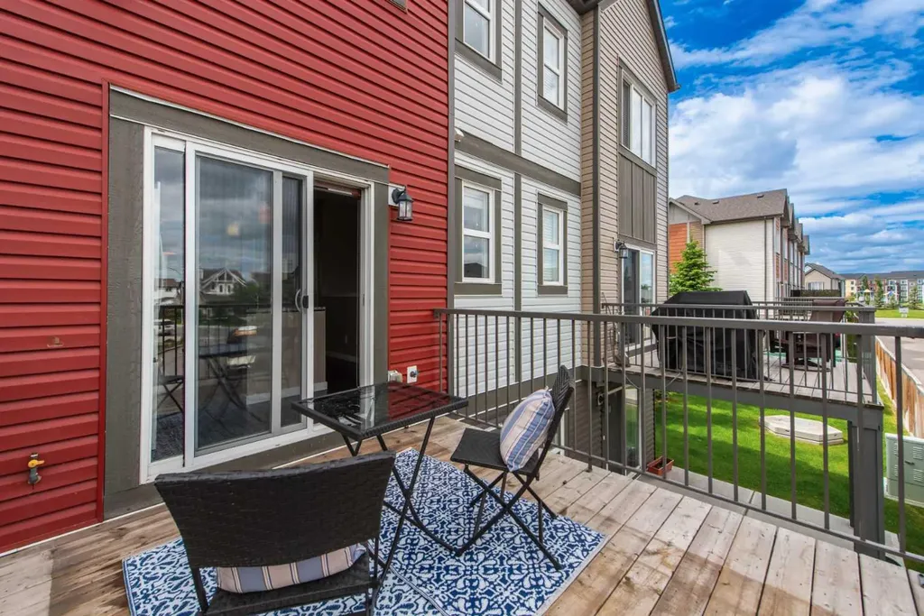 82 Copperstone Common SE Calgary AB T2Z 5E4