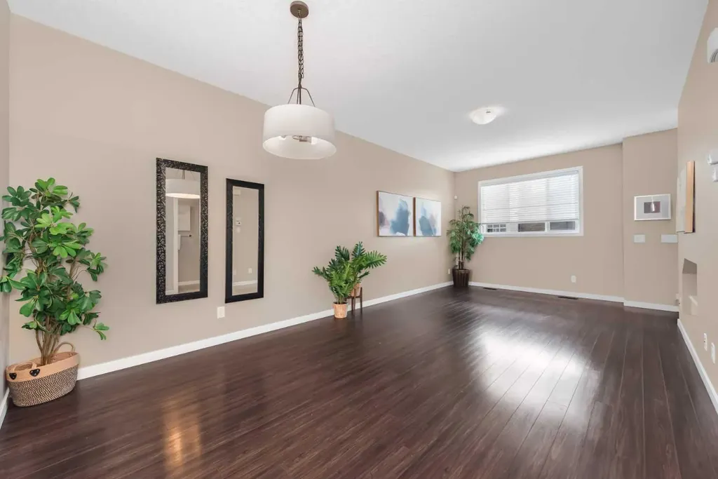 82 Copperstone Common SE Calgary AB T2Z 5E4