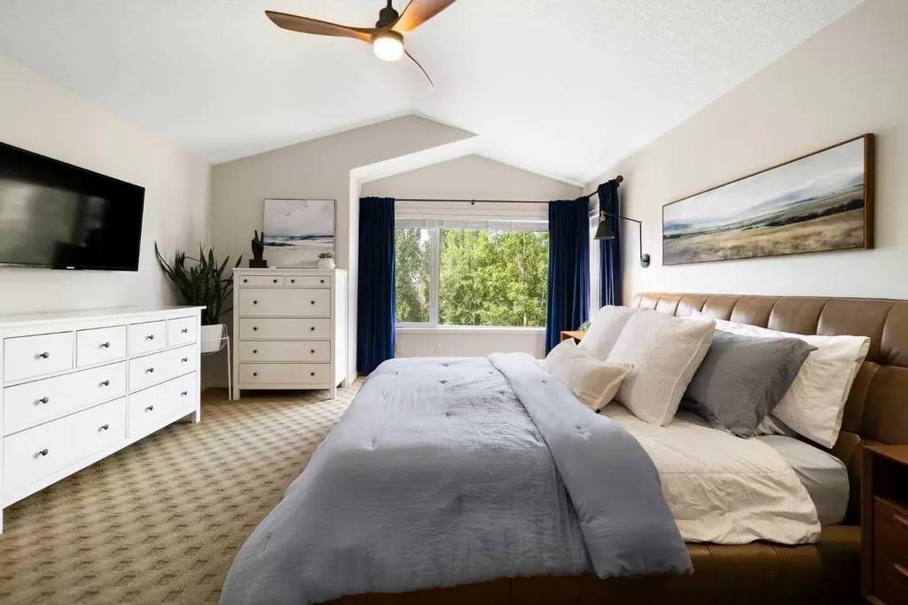 94 Auburn Sound Landing SE Calgary AB T3M 0C9