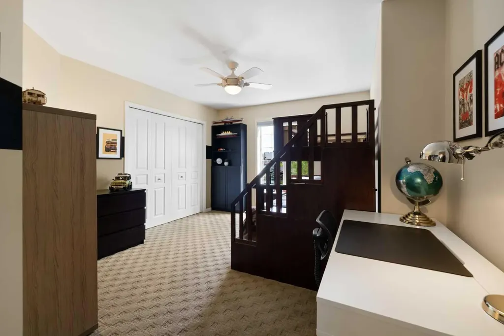 94 Auburn Sound Landing SE Calgary AB T3M 0C9
