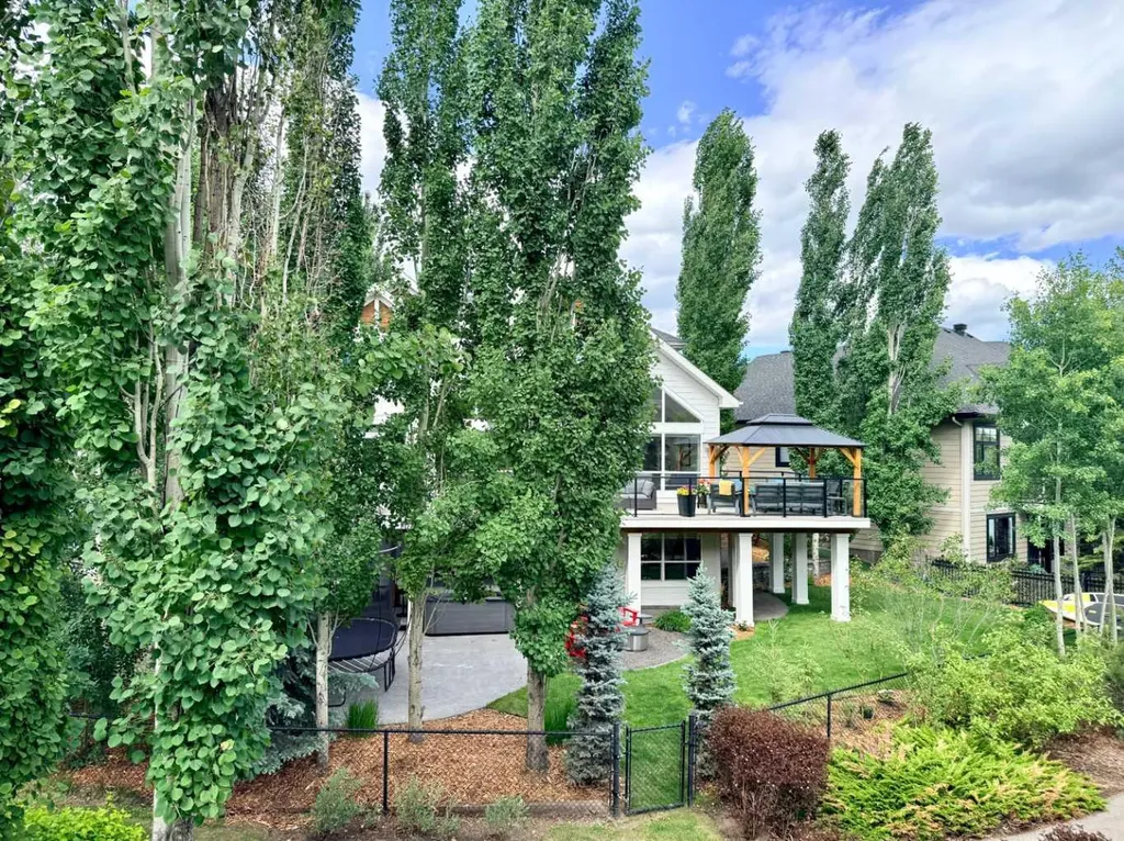 94 Auburn Sound Landing SE Calgary AB T3M 0C9