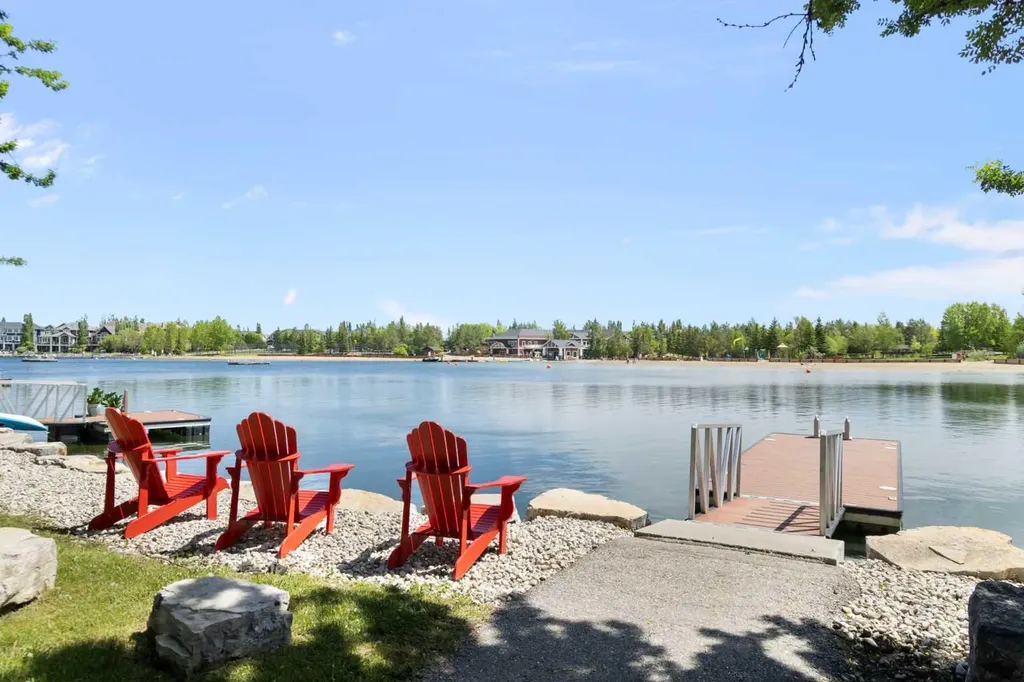 94 Auburn Sound Landing SE Calgary AB T3M 0C9