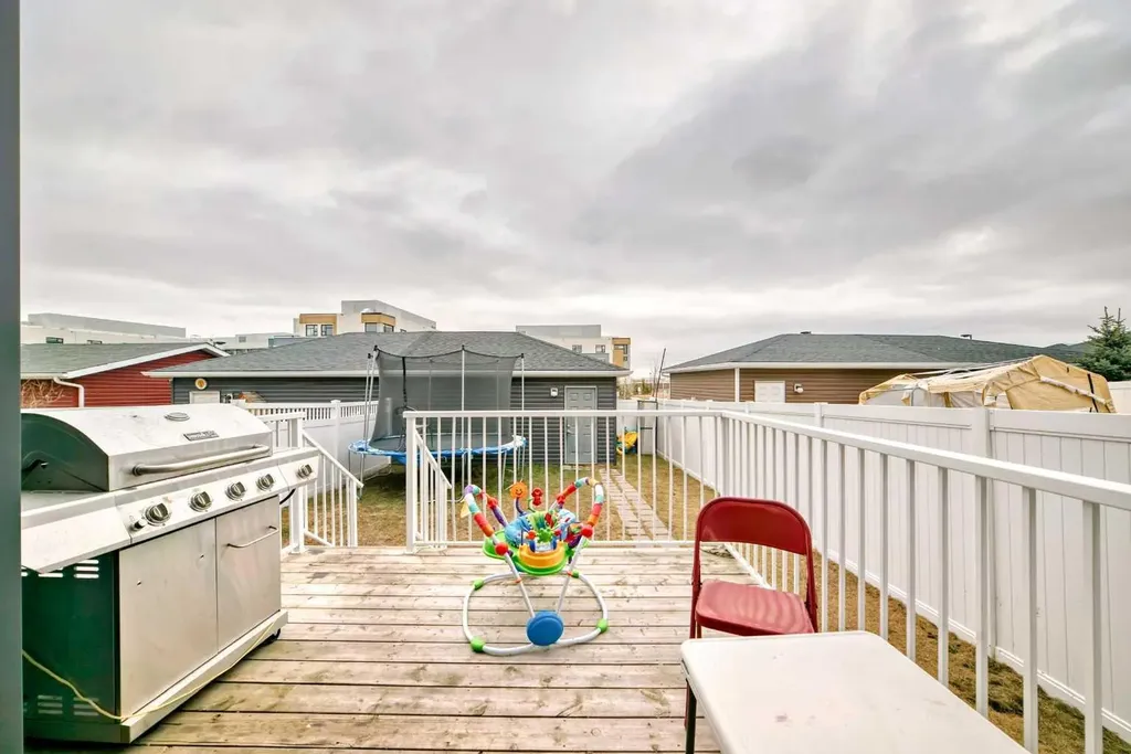 104 Redstone Avenue NE Calgary AB T3N 0J6