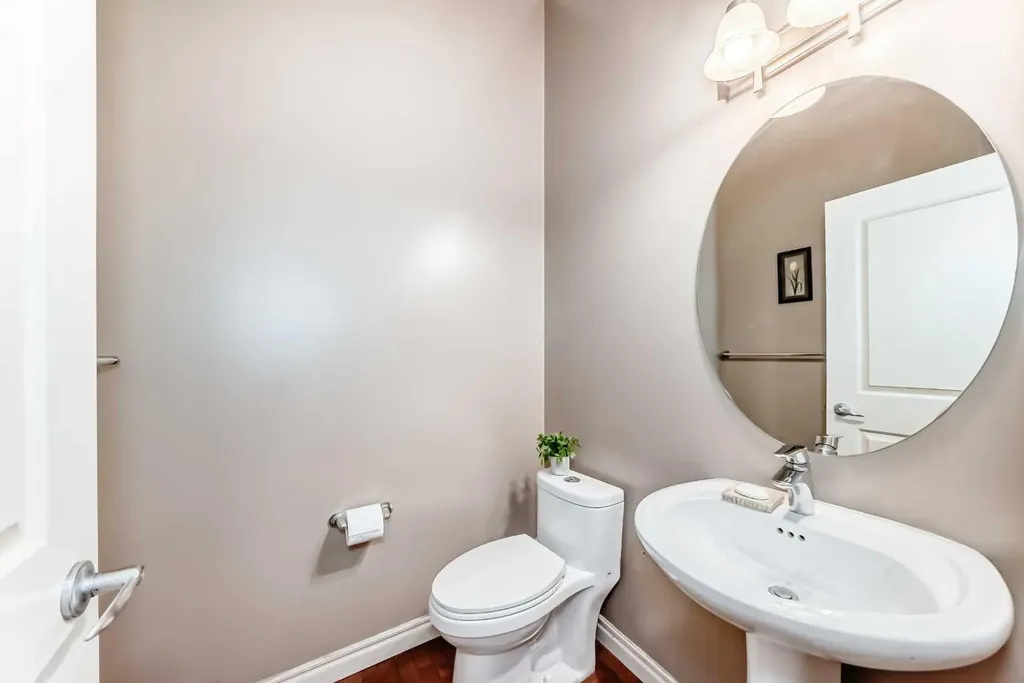 104 Redstone Avenue NE Calgary AB T3N 0J6
