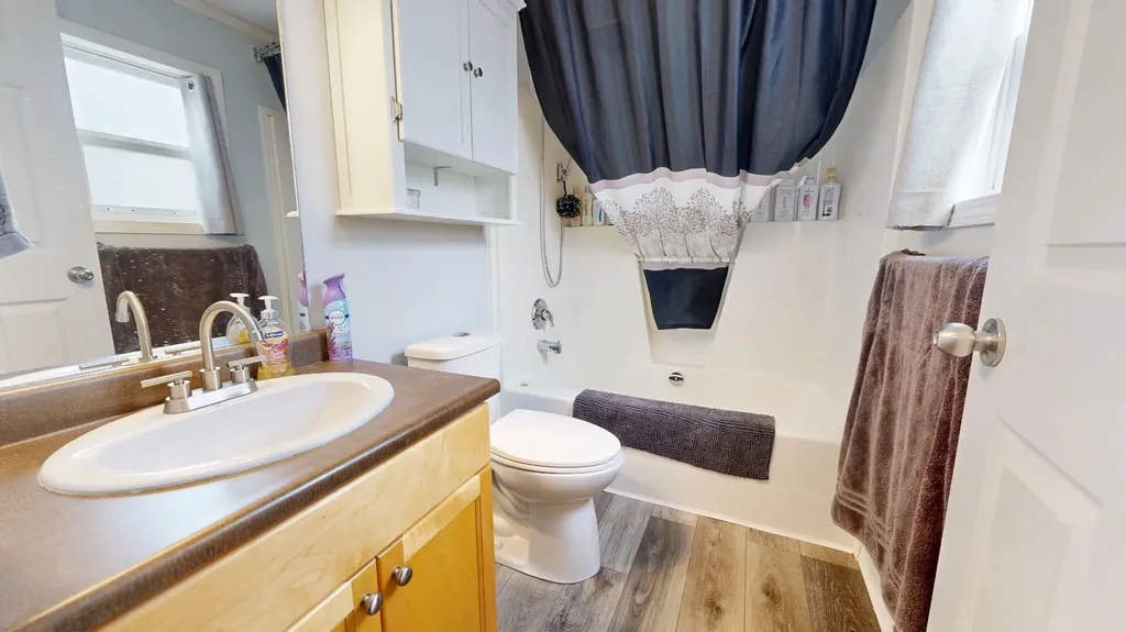 8806 85 Avenue Grande Prairie AB T8X 0A8