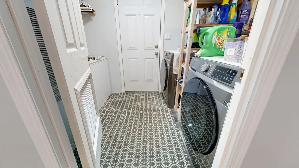 8806 85 Avenue Grande Prairie AB T8X 0A8
