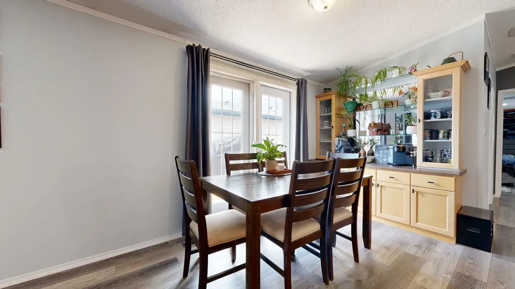 8806 85 Avenue Grande Prairie AB T8X 0A8