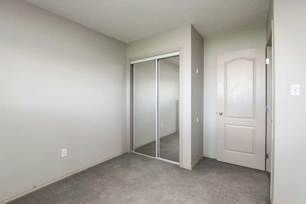857 Blackfoot Terrace W Lethbridge AB T1K 7Y7