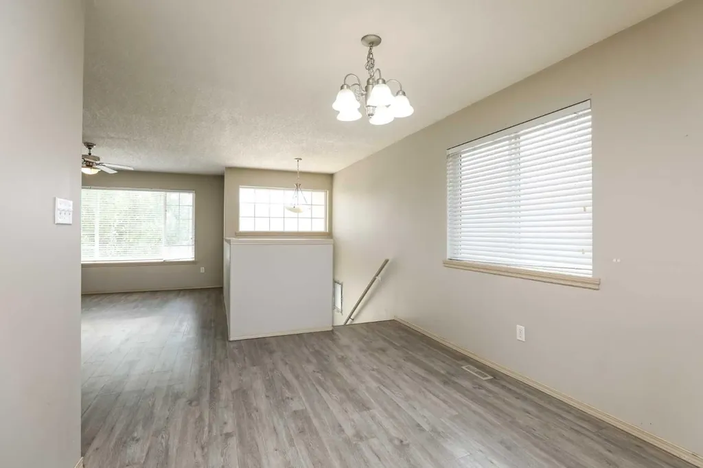 857 Blackfoot Terrace W Lethbridge AB T1K 7Y7