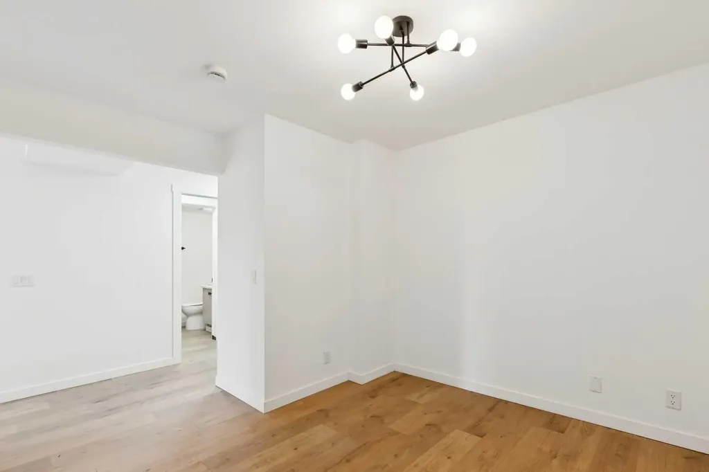 1620 70 Street SE Calgary AB T2A 7Z2