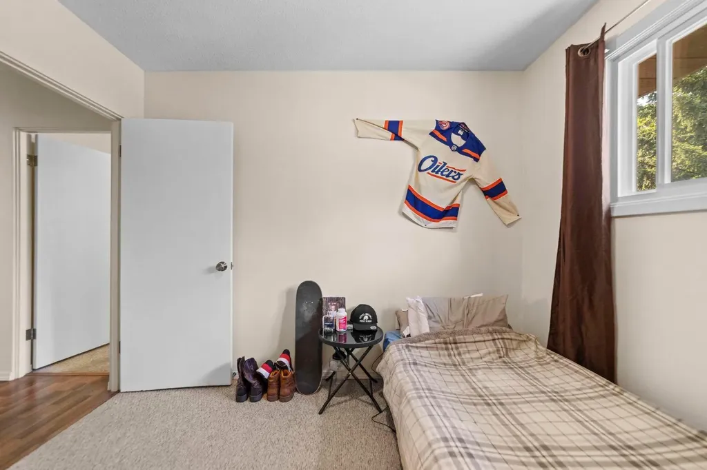 6404A 45 Avenue Camrose AB T4V 0C2