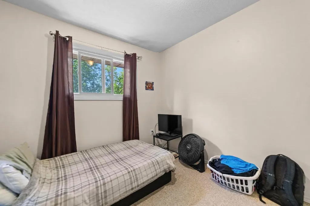6404A 45 Avenue Camrose AB T4V 0C2