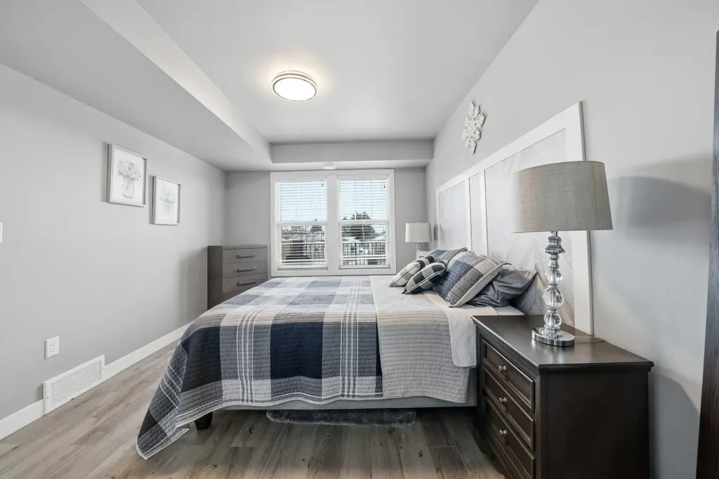 5130 50 Street Lacombe AB T4L 1X2