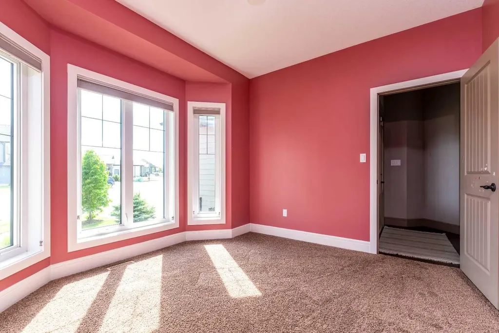 2715 73 Avenue Lloydminster AB T9V 3L7