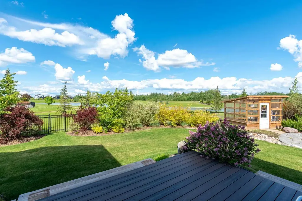 2715 73 Avenue Lloydminster AB T9V 3L7
