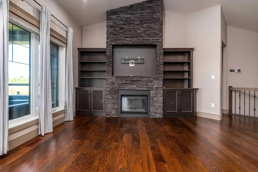 2715 73 Avenue Lloydminster AB T9V 3L7
