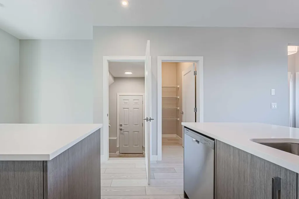 153 Dawson Wharf View Chestermere AB T1X 2W1