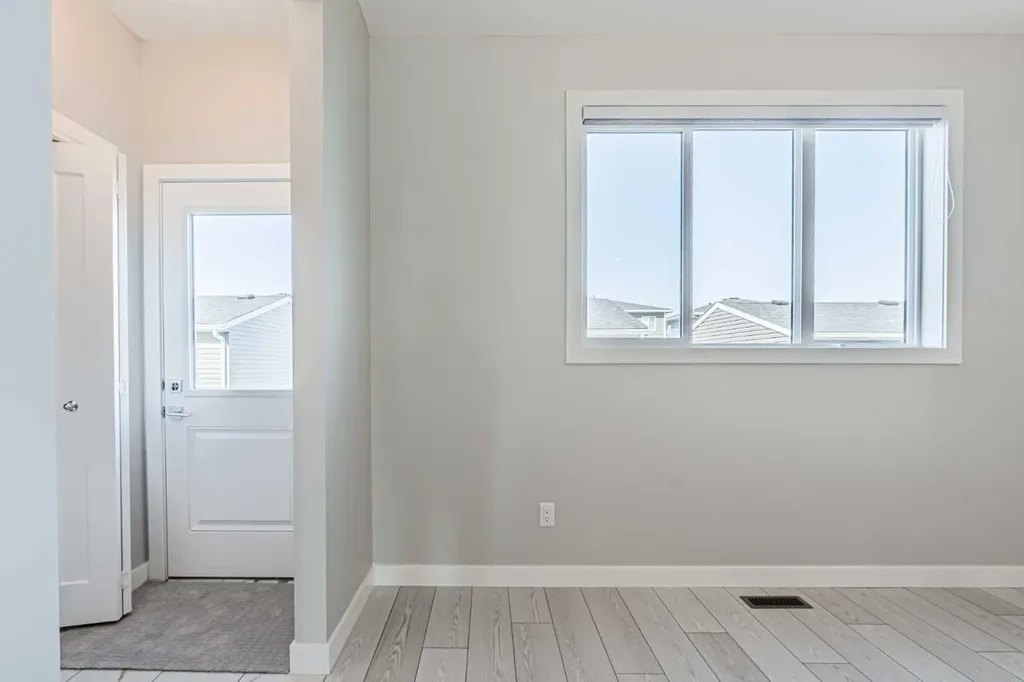 153 Dawson Wharf View Chestermere AB T1X 2W1