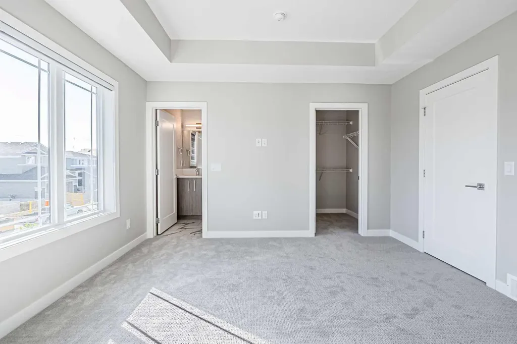 153 Dawson Wharf View Chestermere AB T1X 2W1