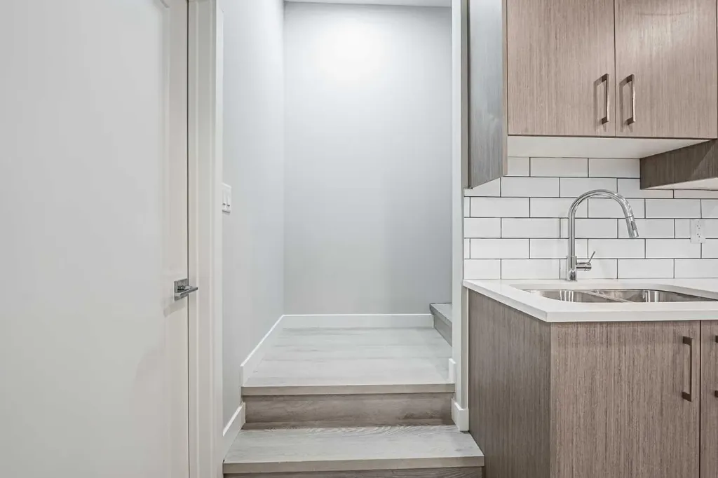 153 Dawson Wharf View Chestermere AB T1X 2W1