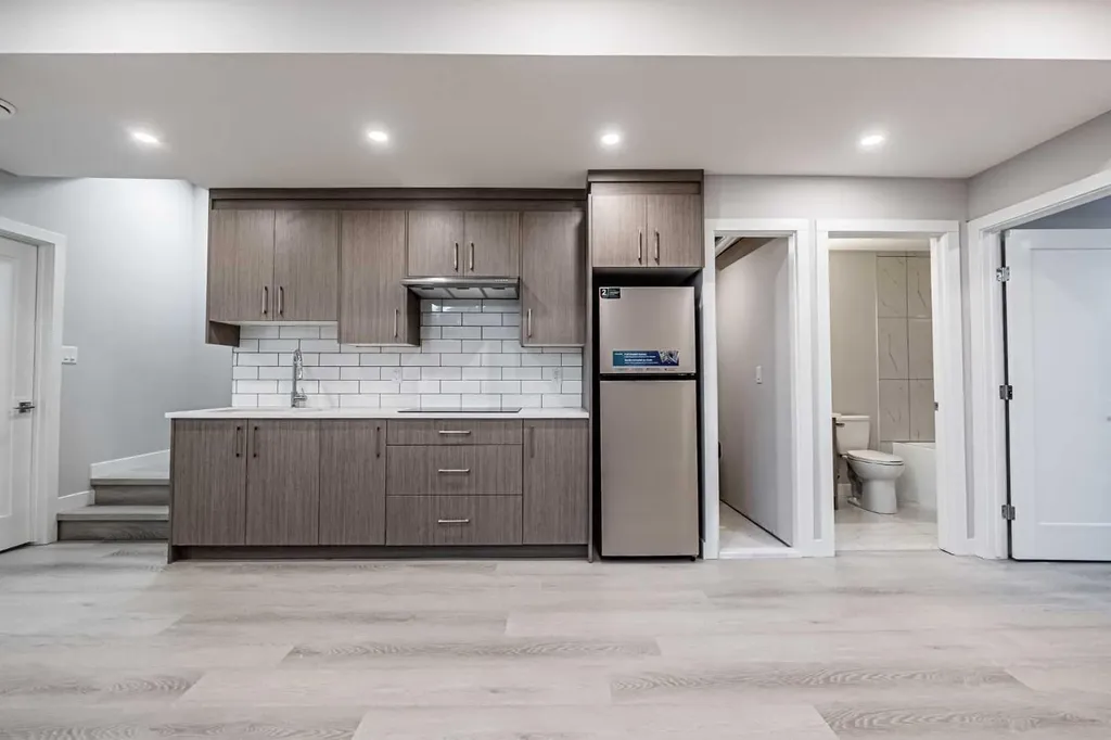 153 Dawson Wharf View Chestermere AB T1X 2W1