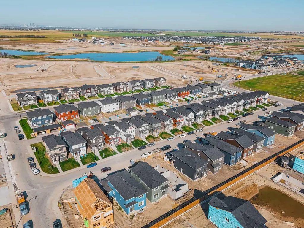 153 Dawson Wharf View Chestermere AB T1X 2W1