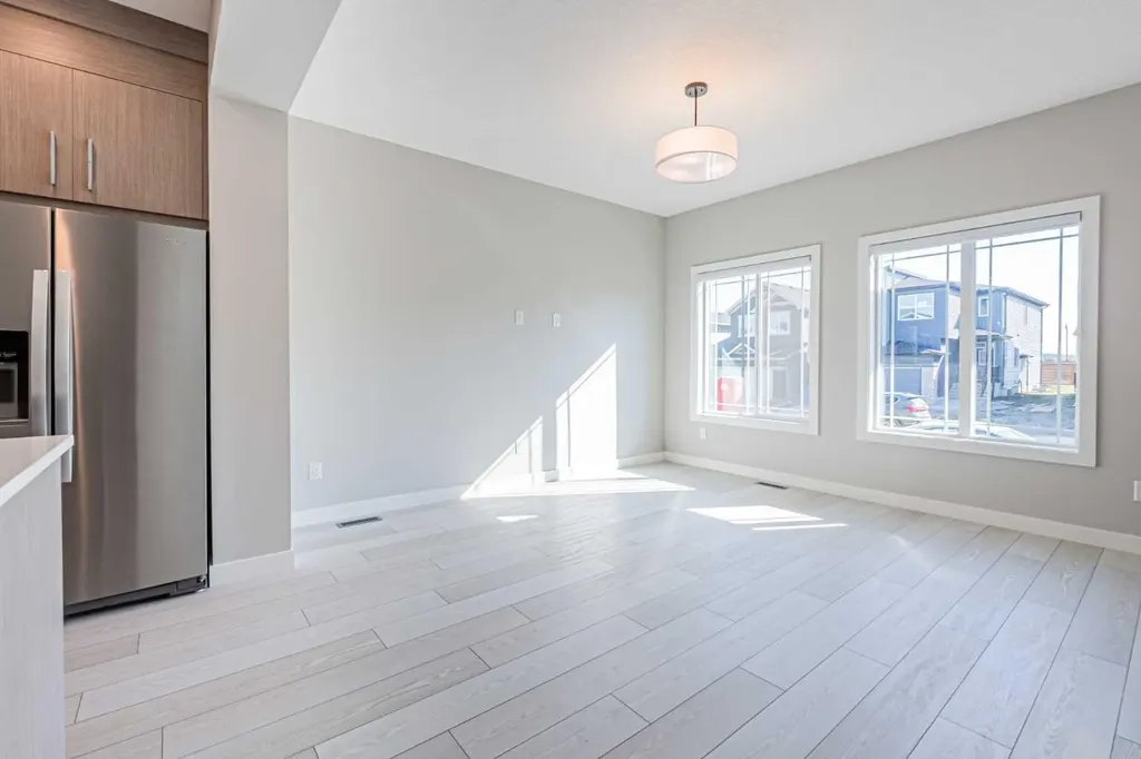 153 Dawson Wharf View Chestermere AB T1X 2W1