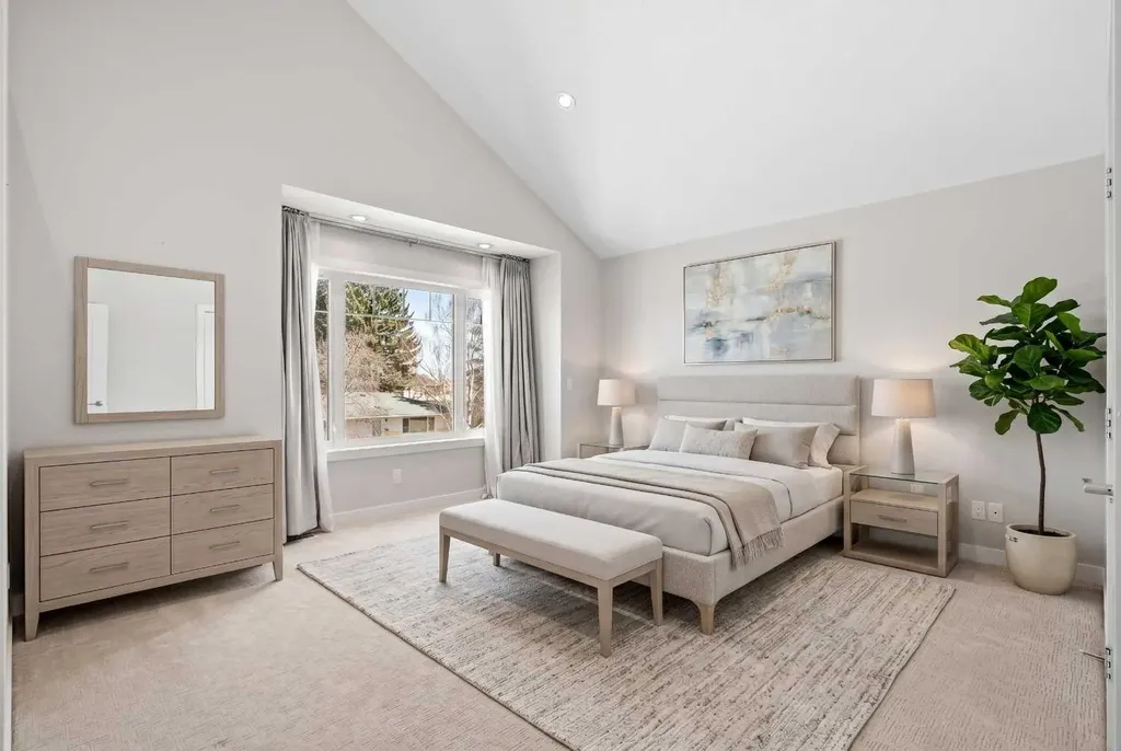2427 22a Street NW Calgary AB T2M 3X7