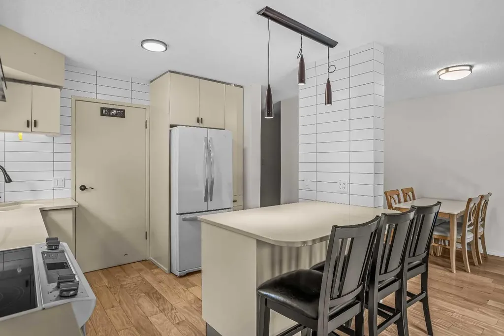 417 Beaver Street Banff AB T1L1G3