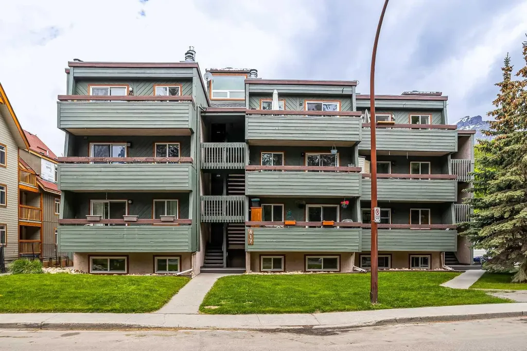417 Beaver Street Banff AB T1L1G3