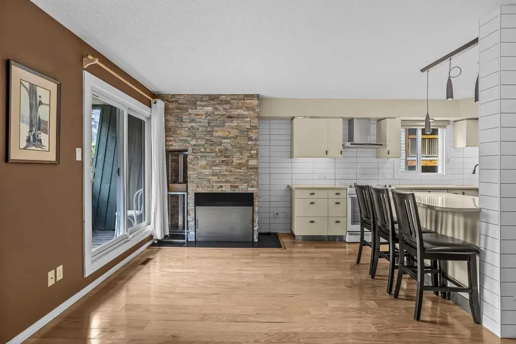 417 Beaver Street Banff AB T1L1G3