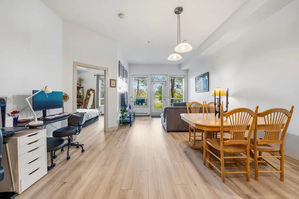 3101 34 Avenue NW Calgary AB T2L2A3