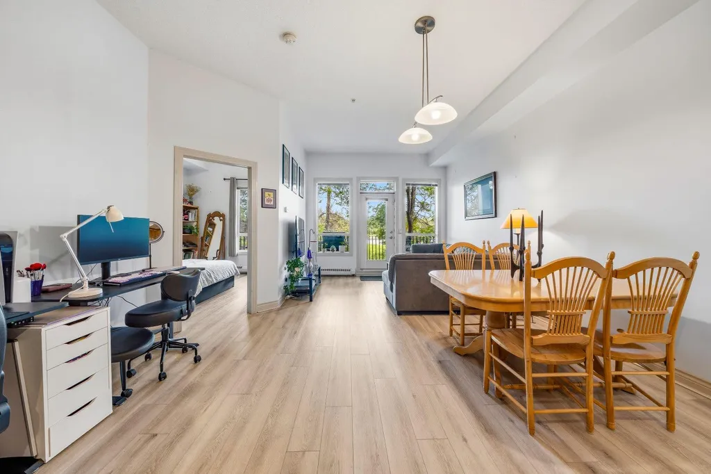 3101 34 Avenue NW Calgary AB T2L2A3