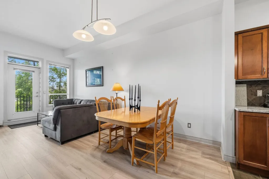 3101 34 Avenue NW Calgary AB T2L2A3