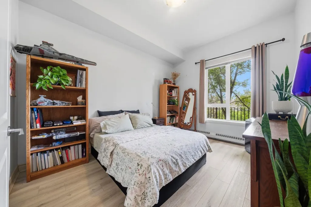 3101 34 Avenue NW Calgary AB T2L2A3