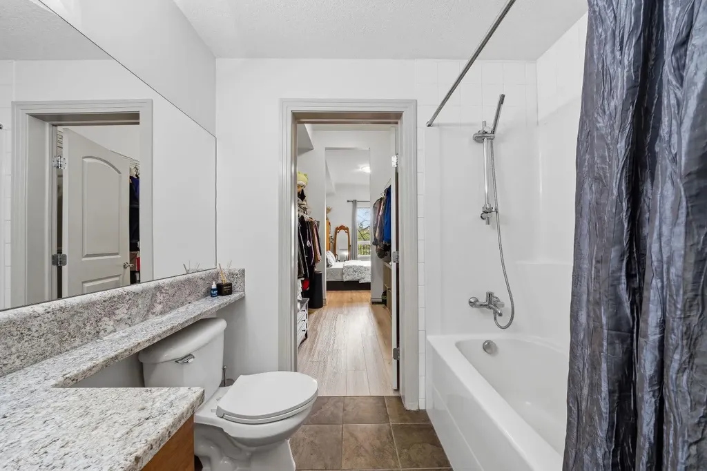 3101 34 Avenue NW Calgary AB T2L2A3