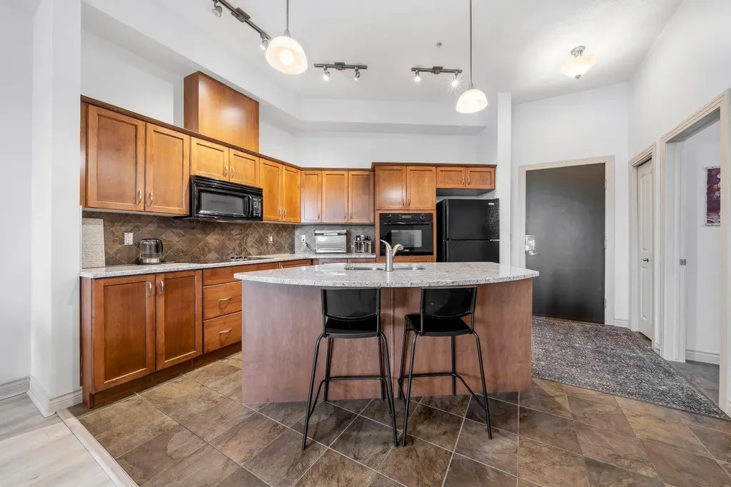 3101 34 Avenue NW Calgary AB T2L2A3