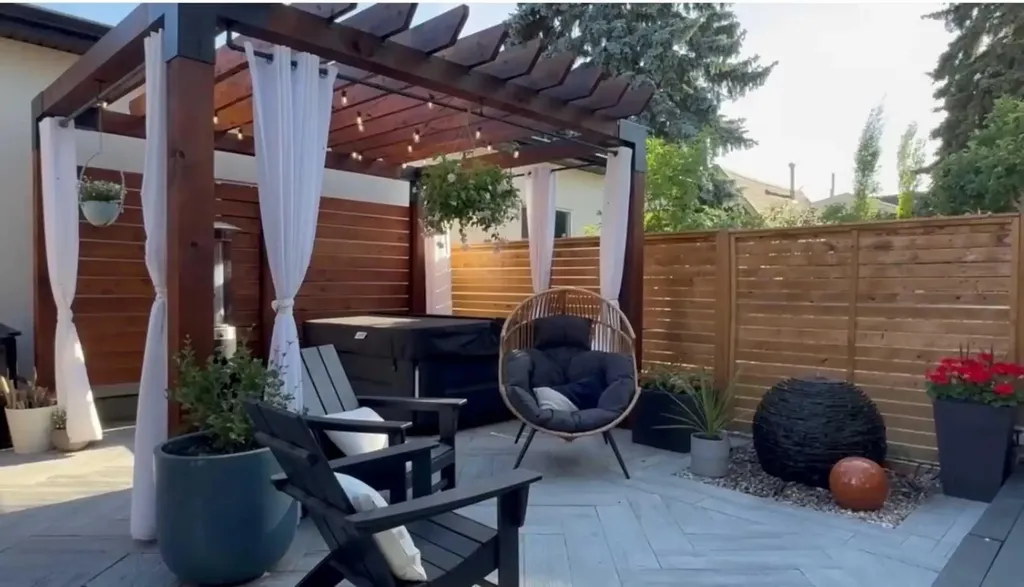 2017 42 Avenue SW Calgary AB T2T 2M8