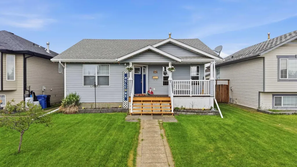 142 Robinson Penhold AB T0M1R0