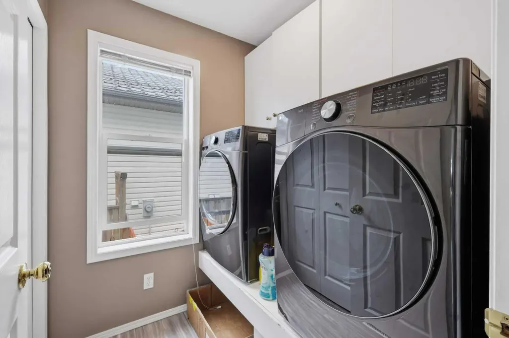 142 Robinson Penhold AB T0M1R0