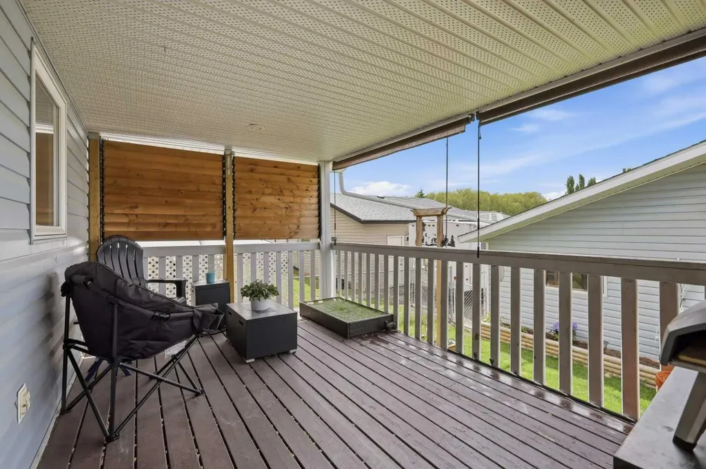 142 Robinson Penhold AB T0M1R0