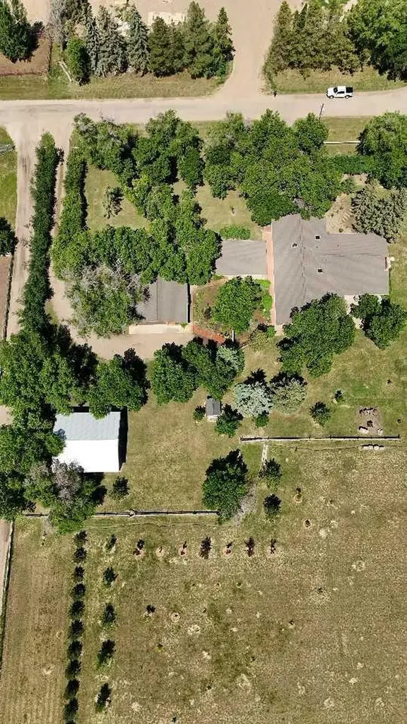 12129 Range Road 60 Rural Cypress County AB T1A 7E8