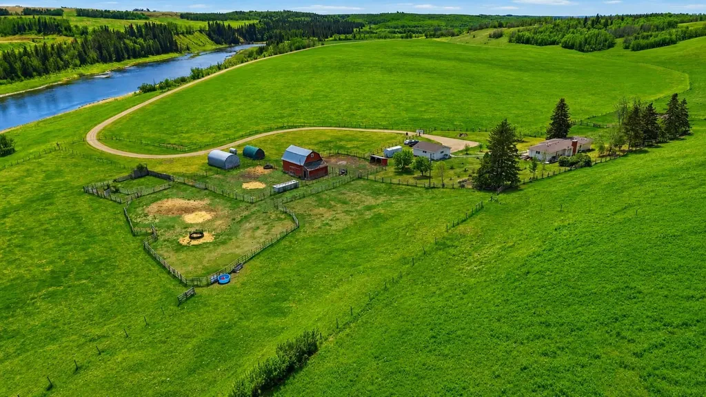 38105 Range Road 244 Rural Lacombe County AB T0C 0Y0