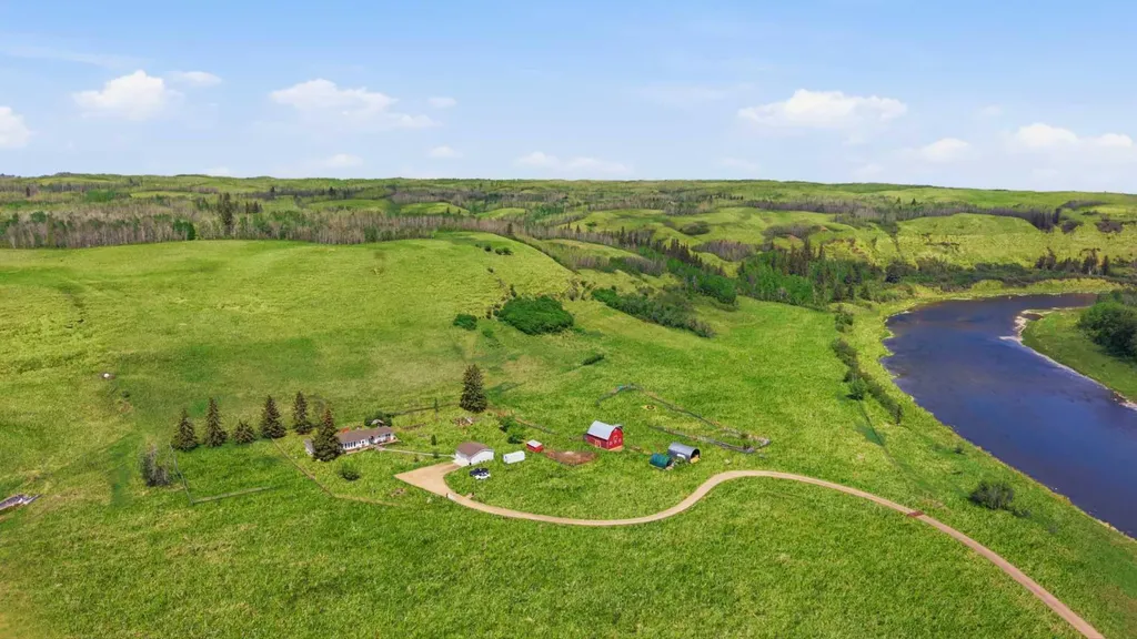 38105 Range Road 244 Rural Lacombe County AB T0C 0Y0