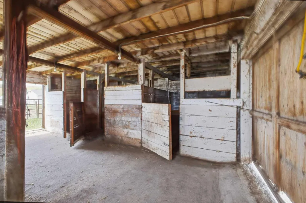 38105 Range Road 244 Rural Lacombe County AB T0C 0Y0